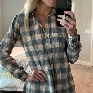 Checkered lightweight button up from BR